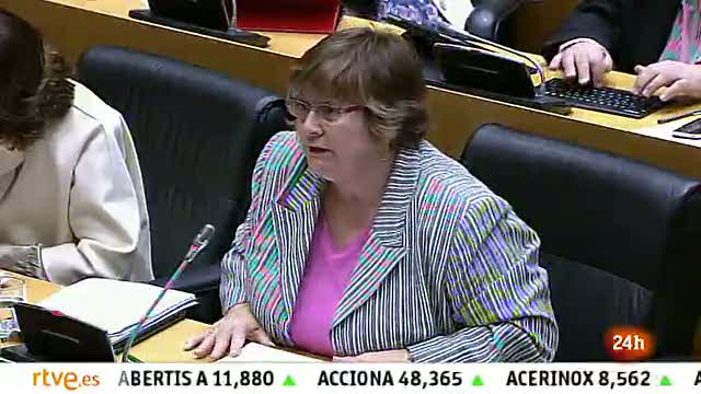 La portavoz del PSOE en el Pacto de Toledo: "Hay familias que prefieren la congelaci&oacute;n de las pensiones de 2011"