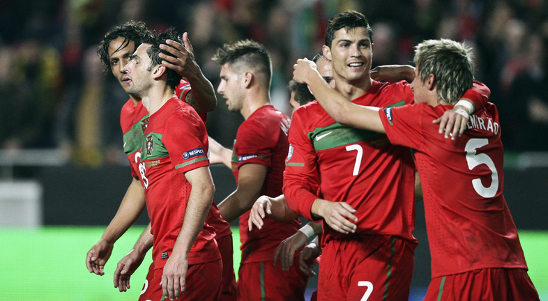Portugal golea a Bosnia y se mete en la Eurocopa