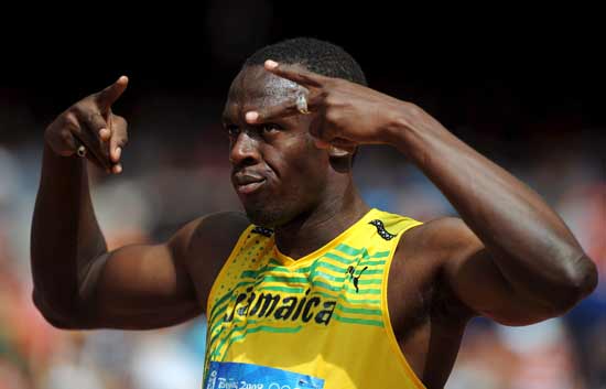 Powell y Bolt asustan en las previas