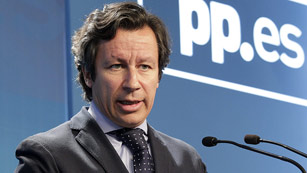 Ver v&iacute;deo  'El PP rechaza la progresividad y ve una "reflexi&oacute;n personal" de De Guindos'