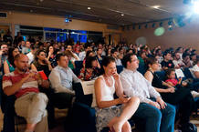 Mucho p&uacute;blico en la presentaci&oacute;n de los Premios Bit&aacute;coras 2012.