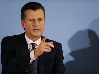 Ver v&iacute;deo  'El presidente del Banco Nacional Suizo se mantiene en el cargo pese al esc&aacute;ndalo por sus transacciones'