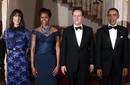 El presidente de EE.UU., Barack Obama, y su esposa, Michelle, reciben en la Casa Blanca al primer ministro brit&aacute;nico, David Cameron, y a su esposa Samantha