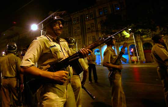 El presidente de la patronal madrile�a habla del tiroteo en Bombay