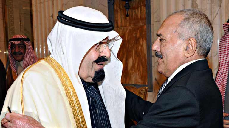 El presidente yemen&iacute; firma su traspaso de poder