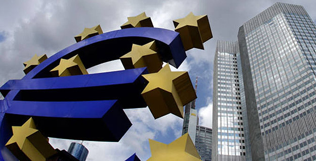 El pr&eacute;stamo entre los bancos se frena y el BCE se convierte en el 'salvavidas'