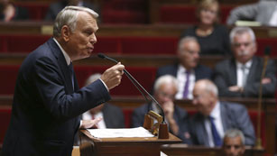 Ver vídeo  'El primer ministro francés defiende una intervención en Siria, la oposición exige una votación'