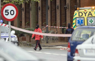 Ver v&iacute;deo  'Primeras im&aacute;genes del lugar en el que Ignacio Ur&iacute;a ha sido asesinado'