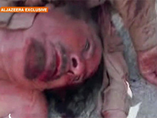 Ver v&iacute;deo  'Primeras im&aacute;genes de Gadafi muerto'