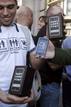 Primeros compradores del iPhone en Espa&ntilde;a.