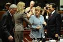 La primera ministra de Dinamarca saluda a Angela Merkel