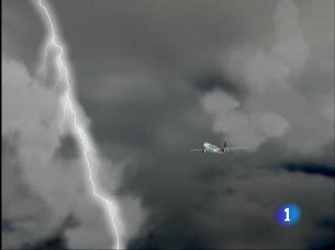 Ver v&iacute;deo  'La principal hip&oacute;tesis es que el accidente del avi&oacute;n de Air France lo haya provocado una fuerte tormenta'