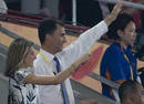 Los Pr&iacute;ncipes de Asturias saludan a la delegaci&oacute;n deportiva de Espa&ntilde;a.