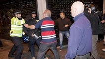 Ir al Video&nbsp;Protesta anti-musulmana en Londres