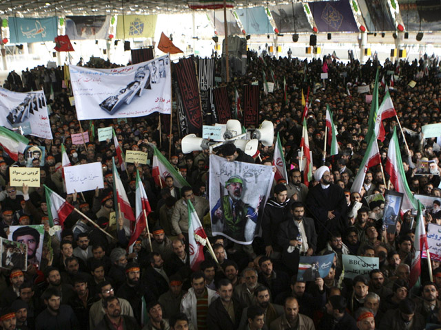 Las protestas vuelven a Ir&aacute;n pese a la represi&oacute;n del r&eacute;gimen