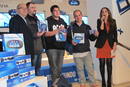 Faustino Jim&eacute;nez, Sergio Rodrigo y Nacho Portal, los tres primeros en conseguir oficialmente la PS Vita de Sony. Los responsables de la compa&ntilde;&iacute;a nipona se la regalaron como detalle por haber esperado m&aacute;s de 15 horas en la cola.