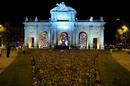 La Puerta de Alcal&aacute; recuerda a las v&iacute;ctimas del sida con motivo de la celebraci&oacute;n, el 1 de diciembre, del D&iacute;a Mundial del Sida.