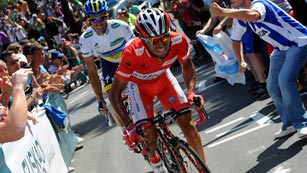 Ver v&iacute;deo  'Purito vuelve a ganar el mano a mano con Contador'