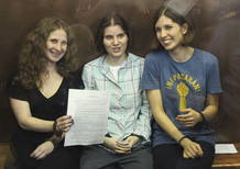 Las tres componentes del grupo de rock ruso Pussy Riot condenadas a dos años de prision Las tres componentes del grupo de rock ruso Pussy Riot condenadas a dos años de prision