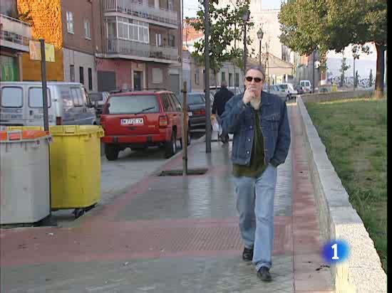 Quedamos con Rosendo en su barrio, en Carabanchel