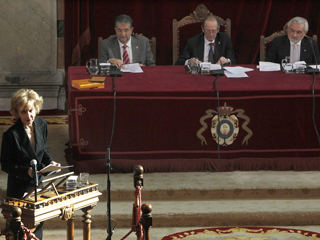 Ver v&iacute;deo  'La RAE presenta el tercer y &uacute;ltimo volumen de la Nueva Gram&aacute;tica de la Lengua espa&ntilde;ola'