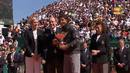 Ir al Video&nbsp;Rafa Nadal alza su octavo trofeo de Montecarlo