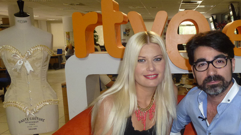 Rafael Mu&ntilde;oz entrevista a Maya Hansen 