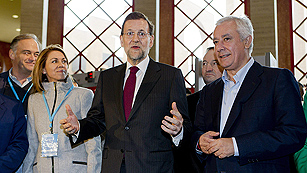 Ver v&iacute;deo  'Rajoy apuesta por el "cambio" en Andaluc&iacute;a a su llegada al 17 Congreso del PP'