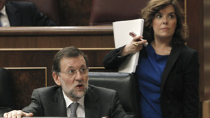 Ver v&iacute;deo  'Rajoy avanza que los datos de paro y empleo empeorar&aacute;n en 2012'