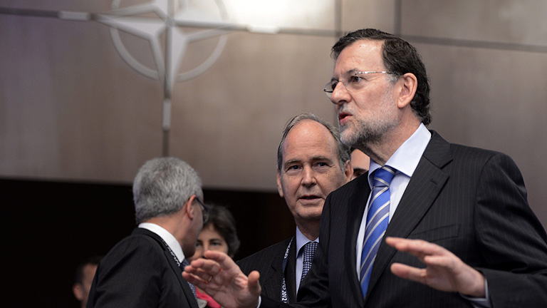 Rajoy: "Lo urgente es la estabilidad financiera y la defensa n&iacute;tida del euro, no los eurobonos"