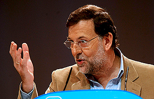 Ver v&iacute;deo  'Rajoy expresa su profundo dolor por la muerte de los soldados'