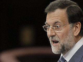 Ver v&iacute;deo  'Rajoy: "Hemos pasado de codearnos con los mejores al furg&oacute;n de cola de los peores"'