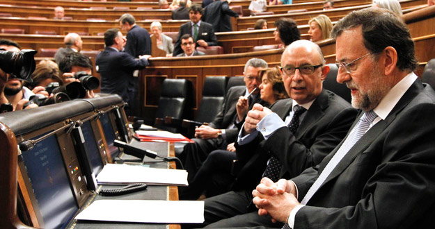 RAJOY Y MONTOROEN LA SESIÓN DE CONTROL RAJOY Y MONTOROEN LA SESIÓN DE CONTROL