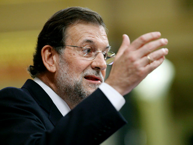 Rajoy: "El mejor servicio que le puede hacer al pa&iacute;s es convocar elecciones generales"