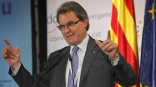 Ver v&iacute;deo  'Rajoy recibe a Mas con la amenaza de un adelanto electoral'