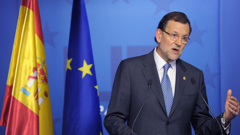 Rajoy no responde a Aznar pero defiende su pol&iacute;tica