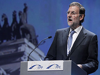 Ver v&iacute;deo  'Rajoy se compromete a reformar el mercado laboral y a reestructurar el sistema financiero'