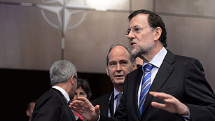 Ver v&iacute;deo  'Rajoy: "Lo urgente es la estabilidad financiera y la defensa n&iacute;tida del euro, no los eurobonos"'