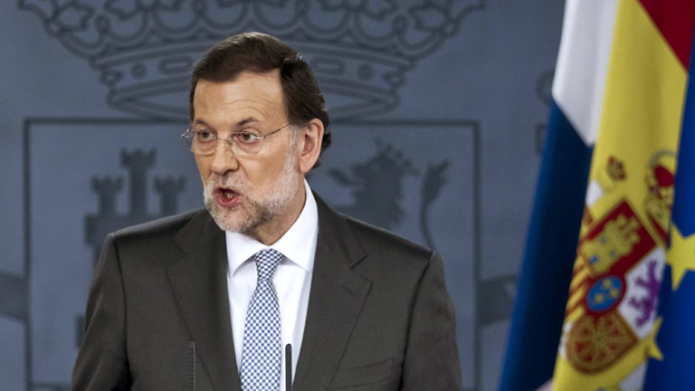 Rajoy ve "lamentable" ser el pa&iacute;s con m&aacute;s 'ni-nis', pero "reconfortantes" las ratios y la inversi&oacute;n