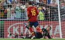 Ramos lanza el penalti a lo Panenka
