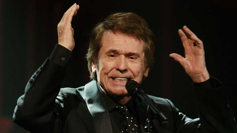 Raphael canta cl&aacute;sicos de ayer y hoy en el Teatro de la Zarzuela