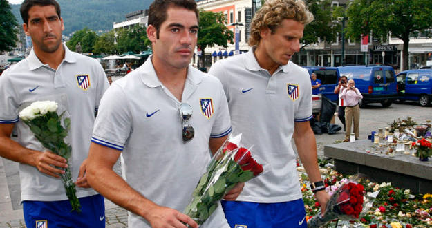 Raúl García, Antonio López y Diego Forlán Raúl García, Antonio López y Diego Forlán