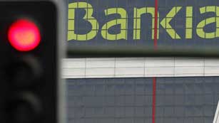 Ver v&iacute;deo  'Reacciones al auto de la Audiencia Nacional que investigar&aacute; la gesti&oacute;n de Bankia'