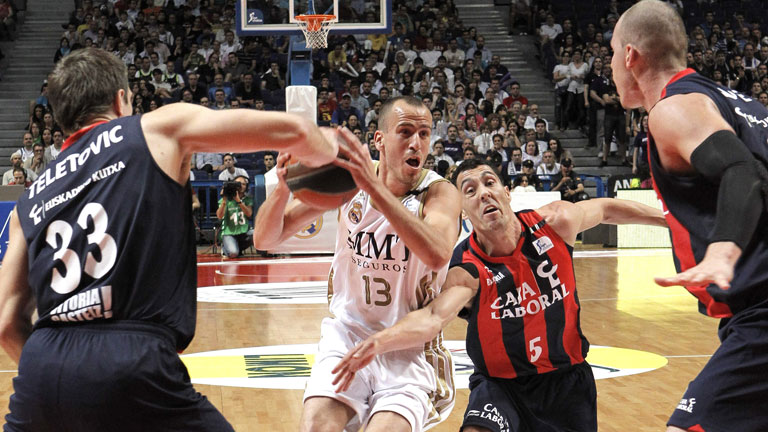 Real Madrid 71 - 81 Caja Laboral