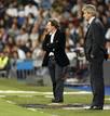 El entrenador de la AD Alcorc&oacute;n, Juan Antonio Anquela, junto al entrenador del Real Madrid, el chileno Manuel Pellegrini.