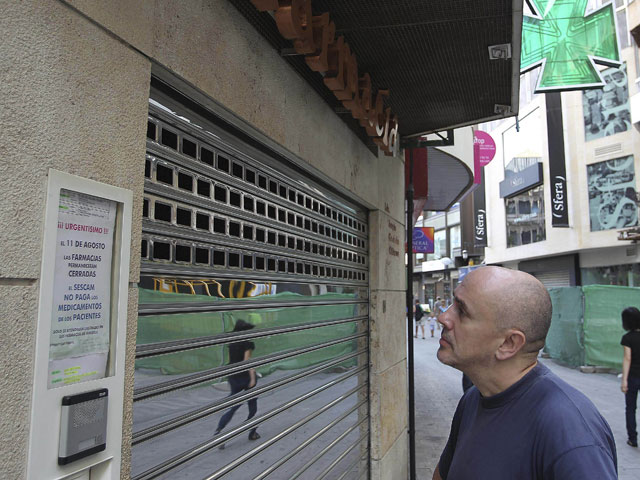 El Gobierno prev&eacute; un ahorro de 2.400 millones de euros en el gasto farmac&eacute;utico