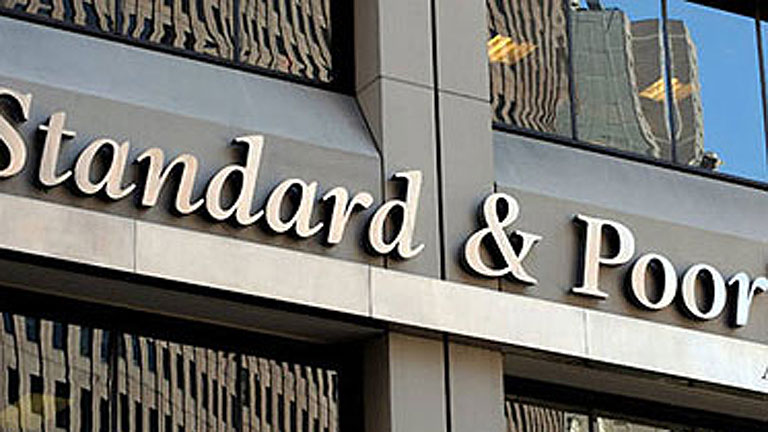 S&P rebaja dos escalones la nota de Espa&ntilde;a, de 'A' hasta 'BBB+'