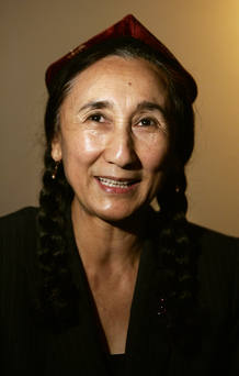 Foto de archivo de Rebiya Kadeer, líder uigur en el exilio. Foto de archivo de Rebiya Kadeer, líder uigur en el exilio.