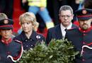La presidenta de la Comunidad, Esperanza Aguirre, y el alcalde de Madrid, Alberto Ruiz-Gallard&oacute;n, durante uno de los actos de recuerdo a las 191 v&iacute;ctimas en el cuarto aniversario del mayor atentado terrorista perpetrado en Espa&ntilde;a.