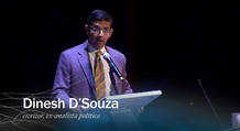 Dinesh D'Souza, escritor y analista pol&iacute;tico